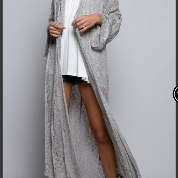 GORGEOUS SILVER CROCHET DUSTER - Picture 14 of 16